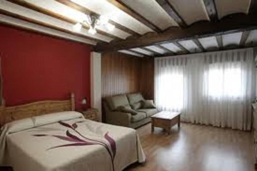 Casona Santa Coloma Pension Matute de la Sierra Kamer foto